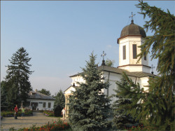 OvidiuMihail 
Mănăstirea Zamfira 
2007-08-11 22:24:37