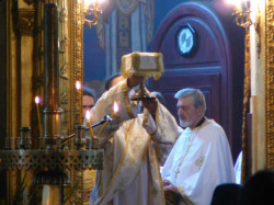 kapetan 
"Със страх Божий, вяра и любов пристъпете." 
2007-08-12 05:03:11