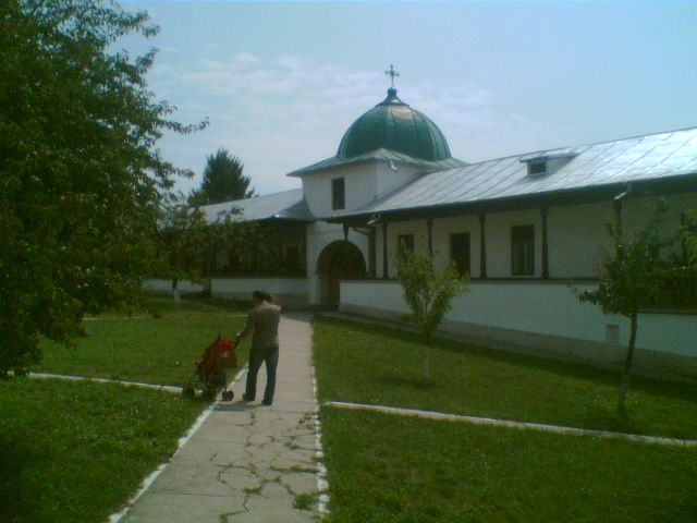  La Manastirea Cernica