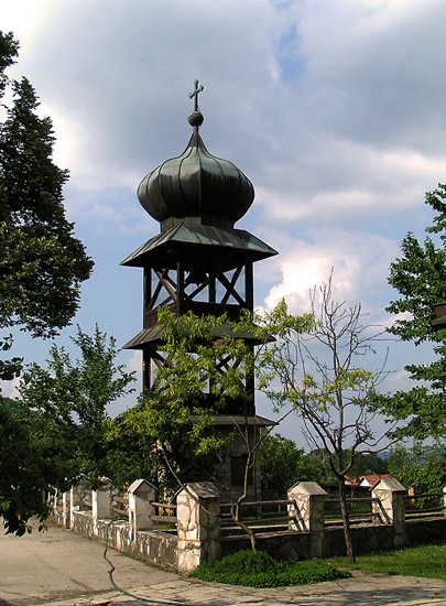 Звоник, манастир Папраћа