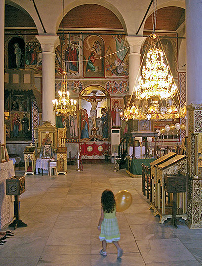 В храма