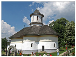OvidiuMihail 
Crasna Monastery - (Prahova County) 
2007-09-23 15:14:02