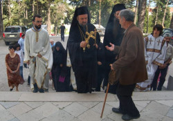 sapuric 
ЧЕКАЈУЋИ БЛАГОСЛОВ 
2007-09-28 19:55:05