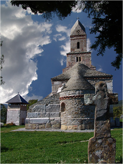 Biserica Sf. Nicolae din Densus