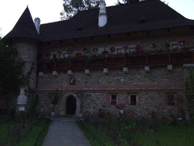Man. Moldovita 2