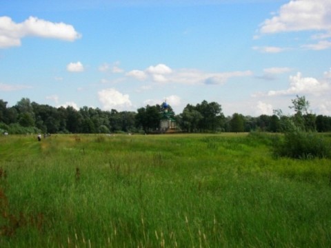 Kapliczka nad Bugiem
