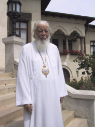 Sanya 
Teoctist, Patriarch of Romania 1986-2007 
2007-10-01 22:09:15