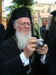 nikosart 
His Holiness, the Ecumenical Patriarch Bartholomaios. 
2007-10-02 18:18:18