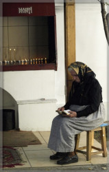 codre 
think to death but keep praying - gandeste la moarte rugandu-te 
2007-10-02 22:33:59