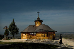 GuliVar 
У Манастиру Лешје 
2007-10-04 18:53:24