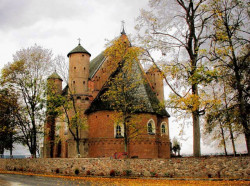 tativlas 
Church-fortress in village Synkovichy. 600 years old. 
2007-10-11 09:22:30