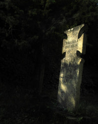 jovana 
монашко гробље у Дивљани / monks graveyard in Divljana 
2007-10-15 21:39:55