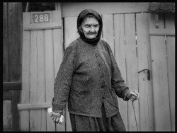 relycris 
Maica Evelina  ( Mother Evelina) 
2007-10-16 21:13:38