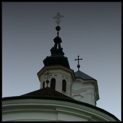 mikica 
Манастир Сремска Раваница - Sremska Ravanica Monastery 
2007-10-18 19:18:36