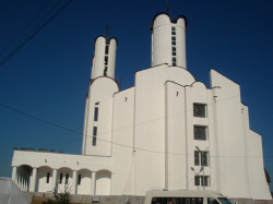 bmimv 
Catedrala din Ostroveni(Valcea) 
2007-10-20 00:29:49
