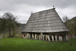 GuliVar 
Црква Св. Великомученика Георгија 
2007-10-22 11:16:43