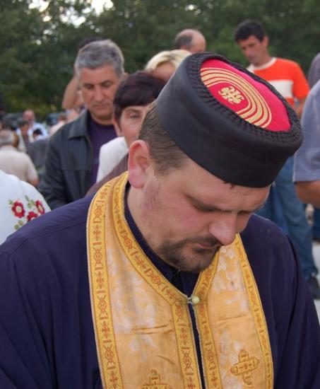 СВЕШТЕНИК ВЕЛИМИР ЈОВОВИЋ
