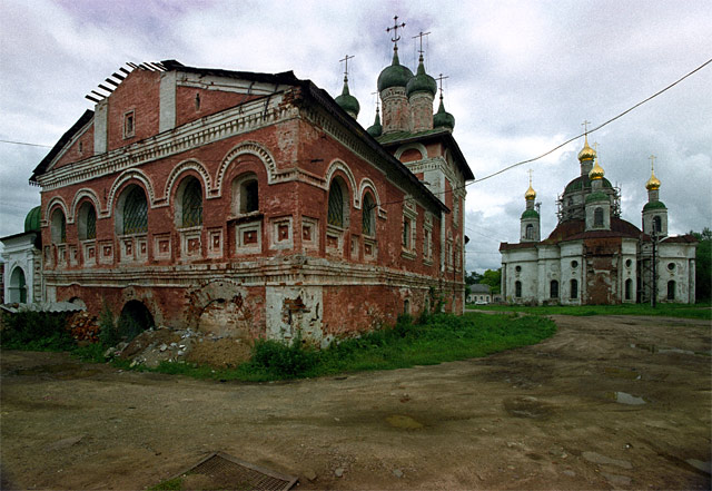 Два храма