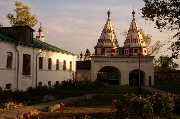 Rizopolezhenski women monastery (from the inside)