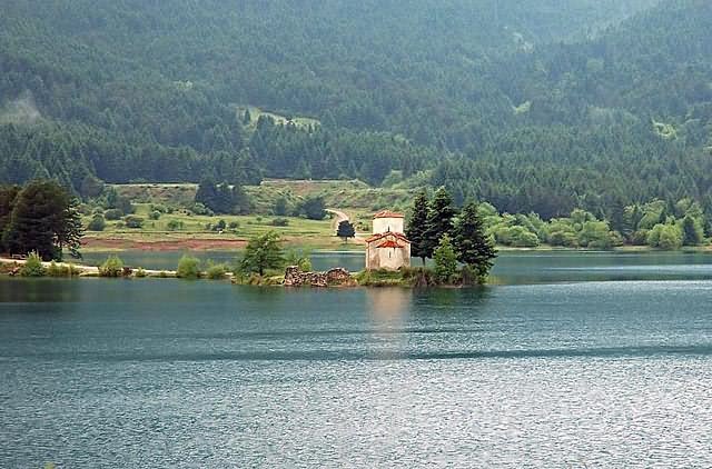 St. Phanourios' chapel in Doxa lake