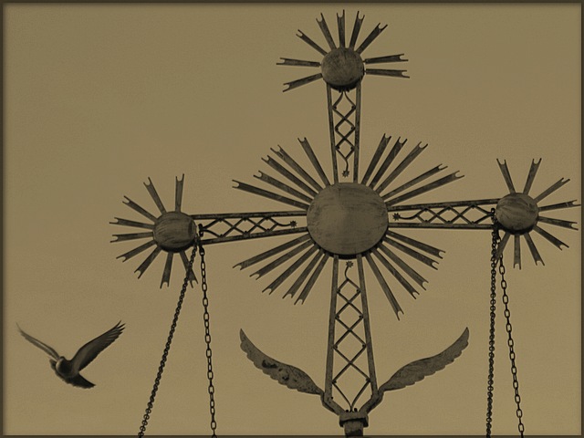 Flaying with chains - Zbor cu lanturi