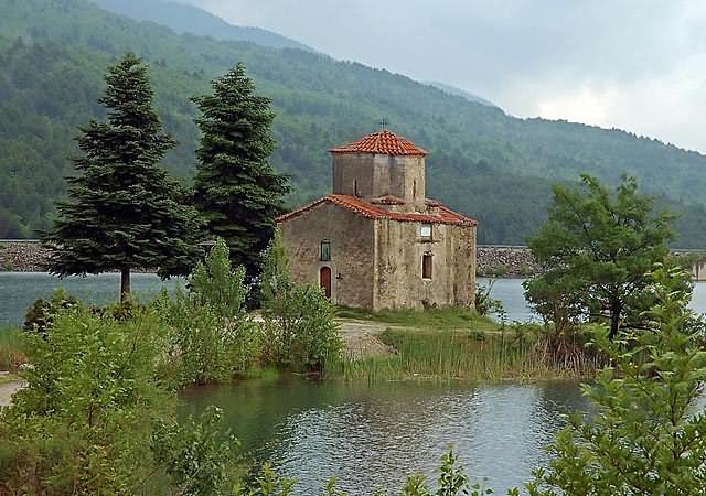 St. Phanourios' chapel in Doxa lake