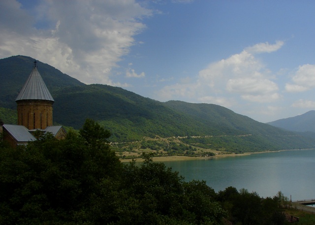Ananuri