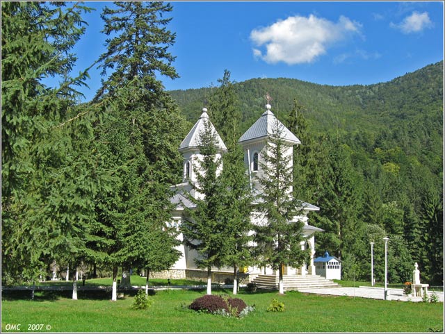 Biserica din Slănic Moldova