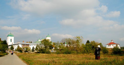 Oana 
Monastery Cernica in autumn 
167 
2007-11-01 23:12:55