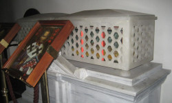 iliana 
Reliquary of Saint John Chrysostom 
2007-11-14 01:51:30