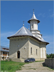 OvidiuMihail 
Măgura Monastery 
2007-11-14 21:55:46