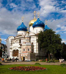 antonius 
Успенский собор  Троице Сергиевой Лавры 
2007-12-06 22:02:47