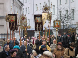 jarek 
Procession at St.Nichalas day in Bialystok 
2007-12-24 08:38:49