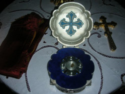 gornjak 
честица часног и животворнога Крста 
2007-12-26 12:36:01