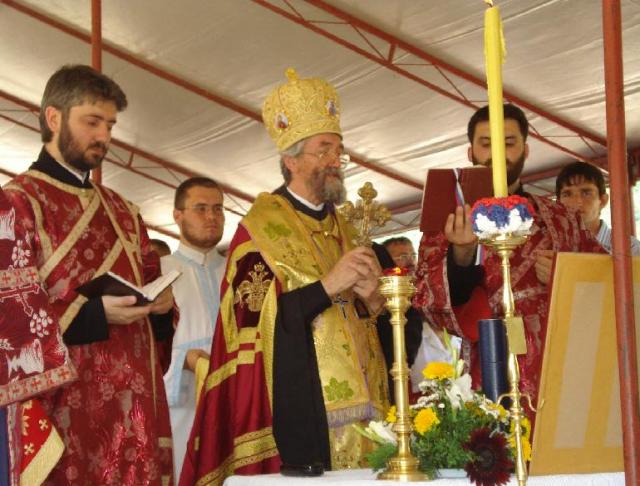 Освећење темеља храма