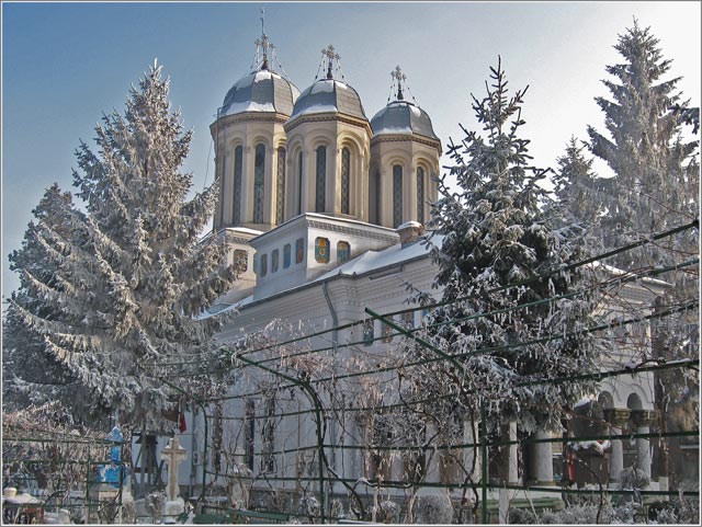 Biserica Adormirea Maicii Domnului