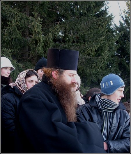 In mijlocul tinerilor...