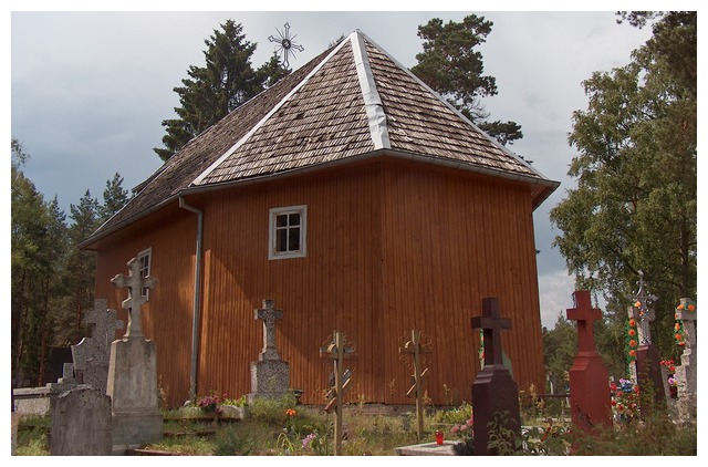Cerkiew cmentarna p.w. Wniebowstąpienia Pańskiego z końca XVIII w. w Nowej Woli
