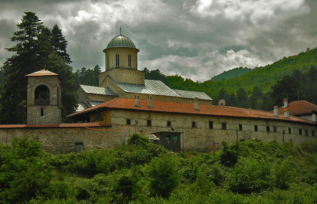 Високи Дечани