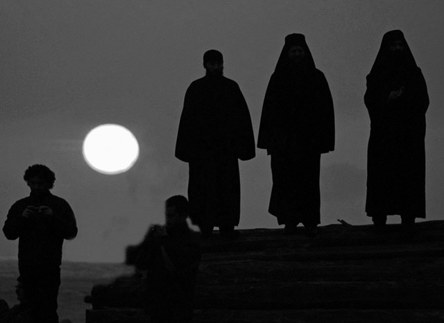 Μοναχοί & φωτογράφοι τα Θεοφάνεια - Monks & photographers at Epiphany