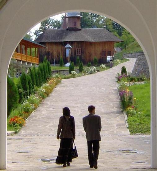 In Heaven (In Rai, Reintoarcere la Starea Primordiala...) The comeback at the Promordial couple...