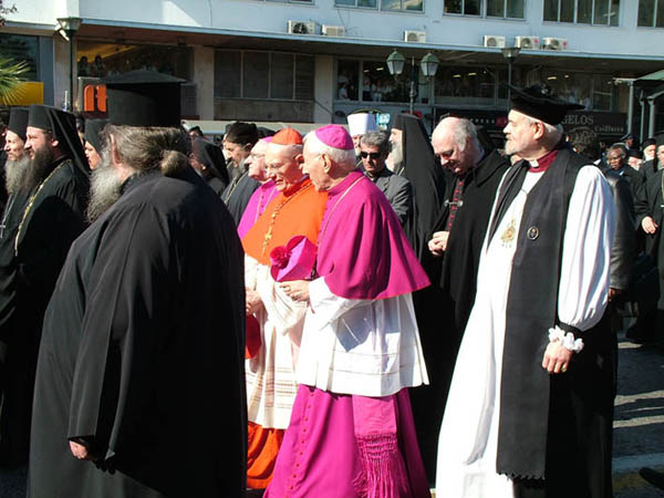 Orthodox and heterodox representatives following the cortege during the funeral of Archbishop Christ