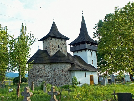 Biserica cu hramul "ARHANGHELUL MIHAIL"