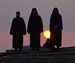 thiv_col_Athos 
Μοναχοί τα Θεοφάνεια - Monks at Epiphany 
2008-02-02 17:43:48