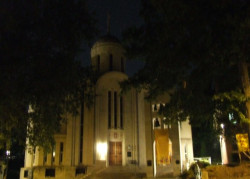 Sara 
St. Nicholas Cathedral 
2008-02-09 22:59:56
