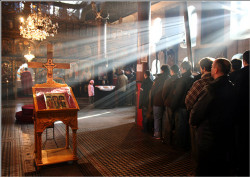 Tanjica 
At the Divine Liturgy 
211 
2008-02-17 00:20:24
