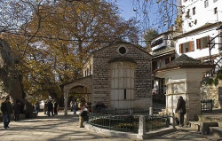 thiv56 
Μεταβυζαντινός ναός στη Μακρινίτσα-Postbyzantine church at Makrinitsa 
2008-02-21 12:31:22