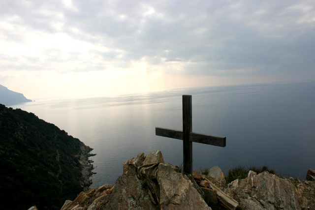 + Симонопетра,крст и море +