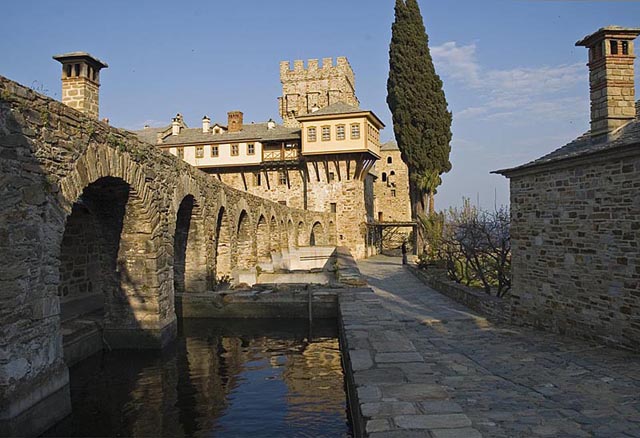 Στην Ι. Μονή Σταυρονικήτα - At Stavroniketa H. Monastery