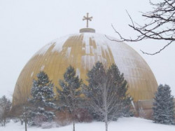 angus 
Assumption Metropolitan Cathedral GOC in the snow 
2008-03-15 03:33:57